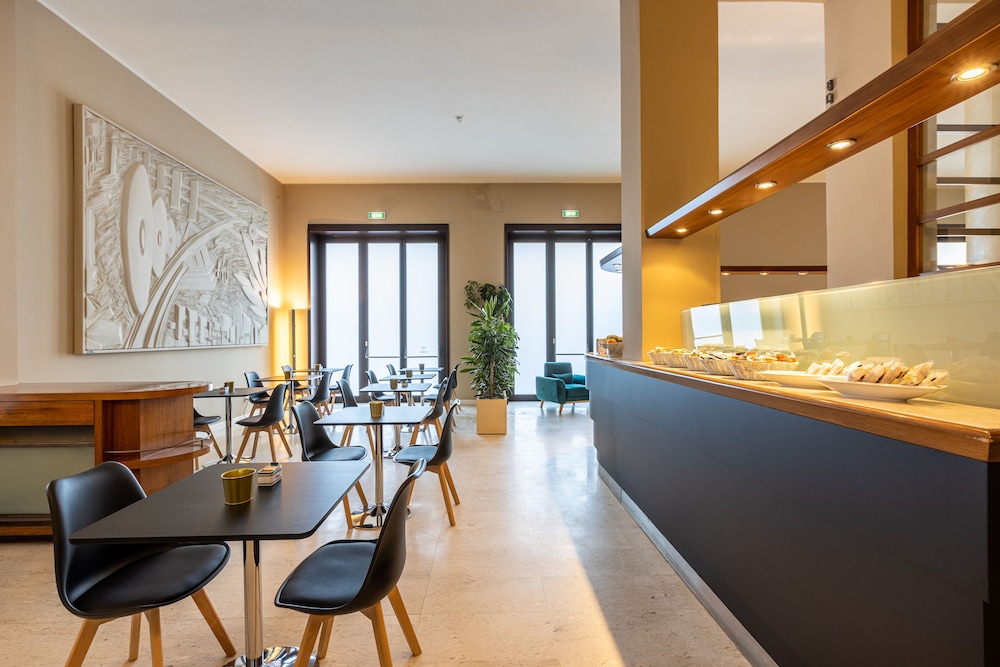 

Milano - Maremma, Toscana - Hotel Nuova Grosseto