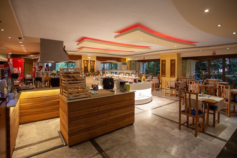 

Lamezia Terme - Rethymno - Pantheon Hotel