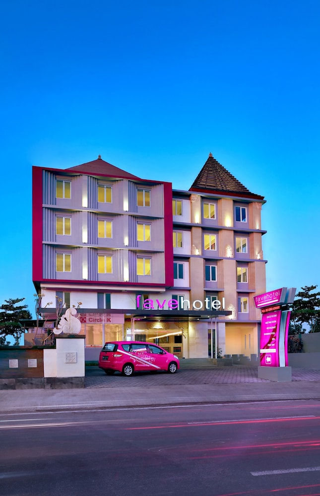 

Roma - Legian Beach - favehotel Sunset Seminyak