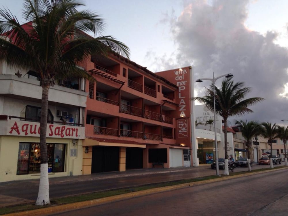 

Catania - Cozumel - Hotel Vista del Mar
