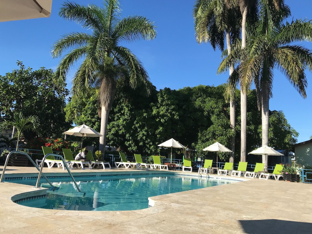 

Venezia - Montego Bay - Toby's Resort