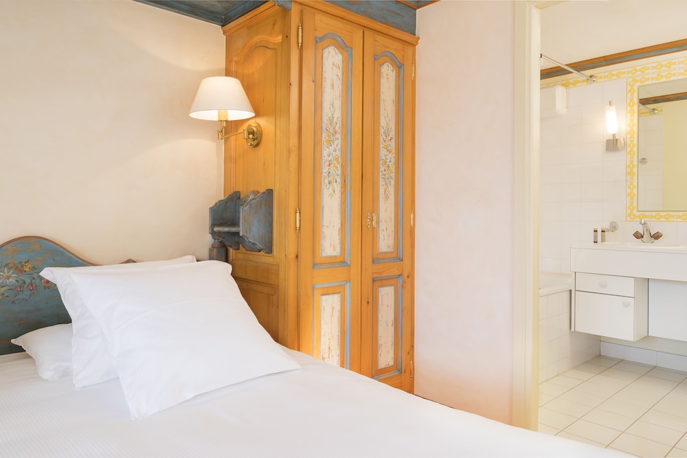 

Bari - Saillon - Hotel Montpelier