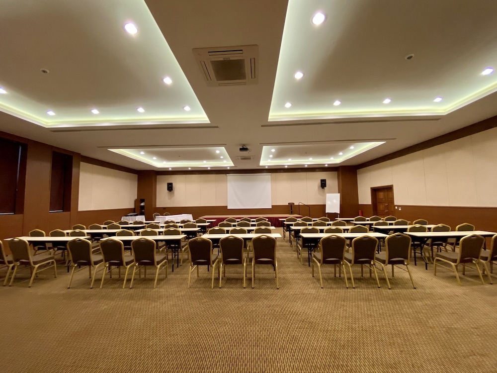 

Verona - Ortahisar - Perissia Hotel & Convention Center