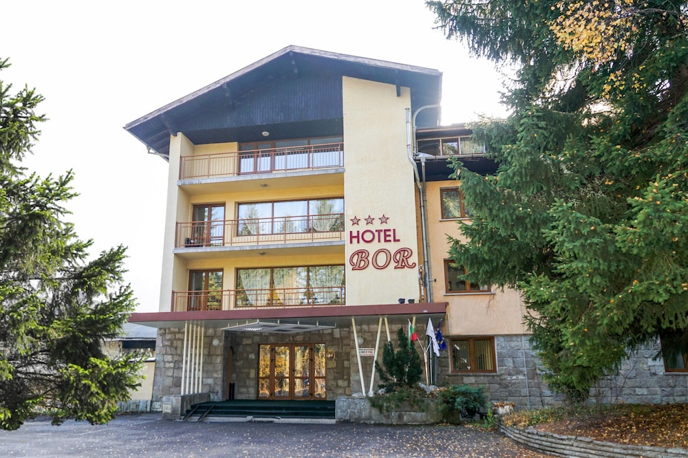 

Milano - Samokov - Hotel Bor