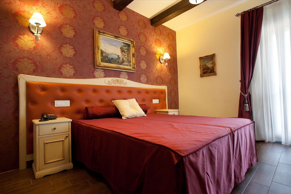 

Milano - Pagani - Hotel Villa Clementina