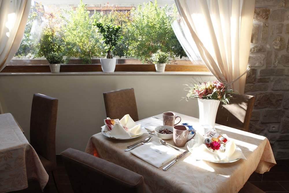 

Milano - SantʼAntonio Abate - Hotel Villa Clementina