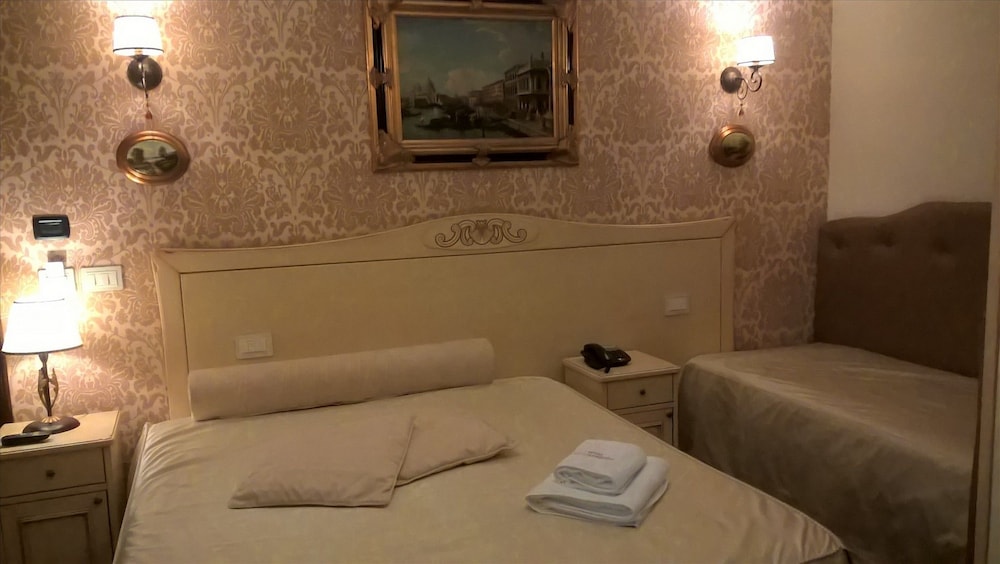 

Torino - Castellammare di Stabia - Hotel Villa Clementina