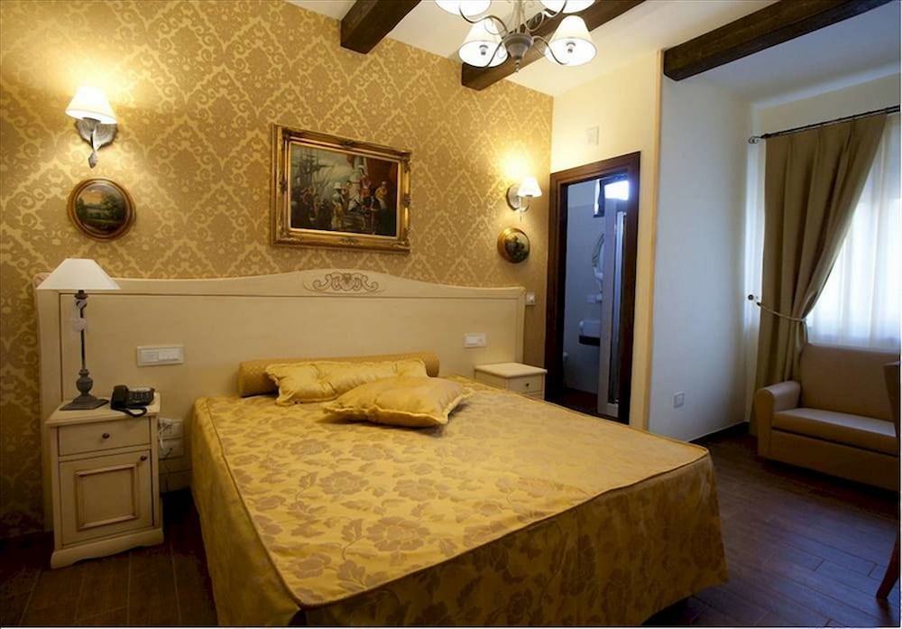 

Milano - Castellammare di Stabia - Hotel Villa Clementina