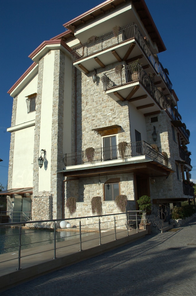 

Venezia - Scafati - Hotel Villa Clementina