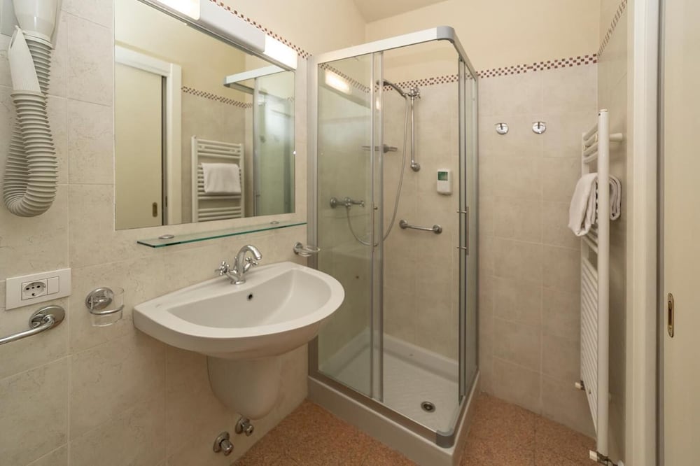 

Napoli - Stresa - Hotel Pallanza