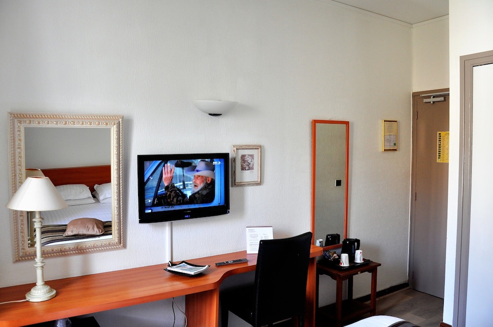 

Roma - Saint-Jean-de-Luz - Hotel Colbert
