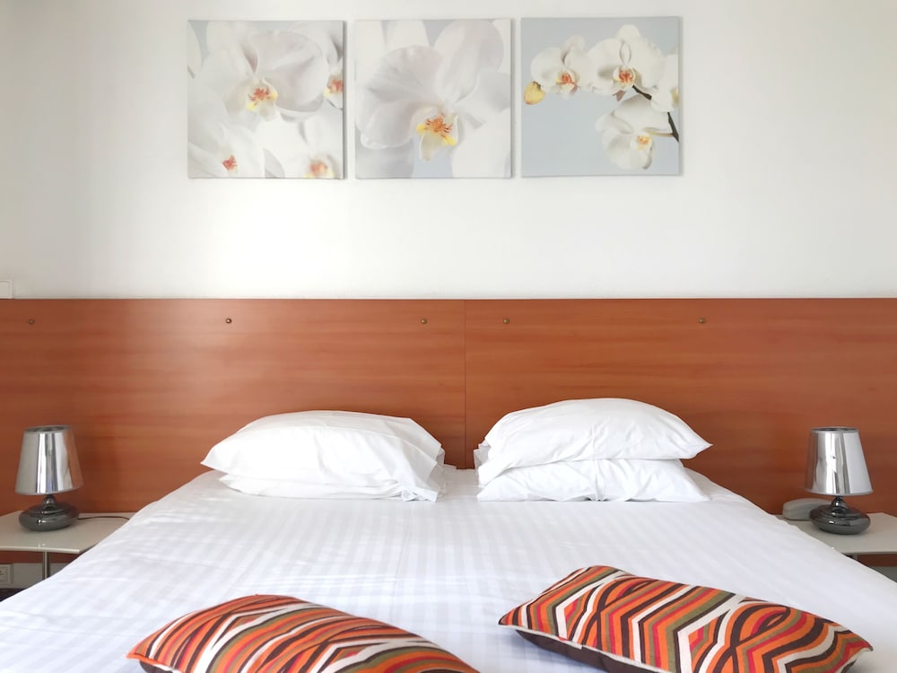 

Roma - Saint-Jean-de-Luz - Hotel Colbert