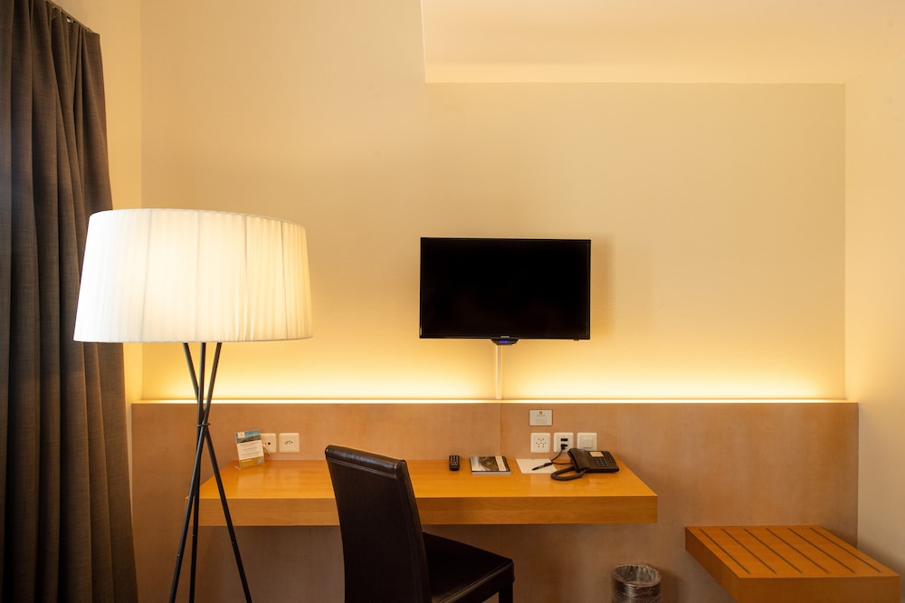 

Milano - Zurigo - Hotel UTO KULM car-free hideaway in Zurich