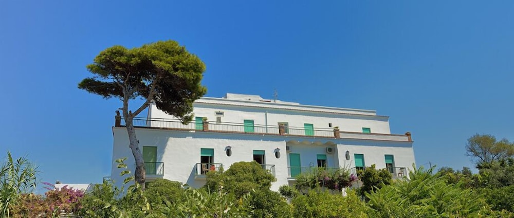 

Milano - Procida - Hotel Riviera