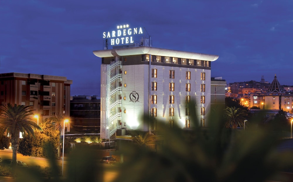 

Napoli - Sardegna, Mare Italia - Sardegna Hotel - Suites & Restaurant