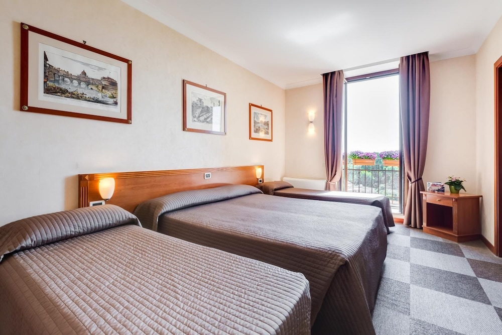 

Lamezia Terme - Roma - Romoli Hotel