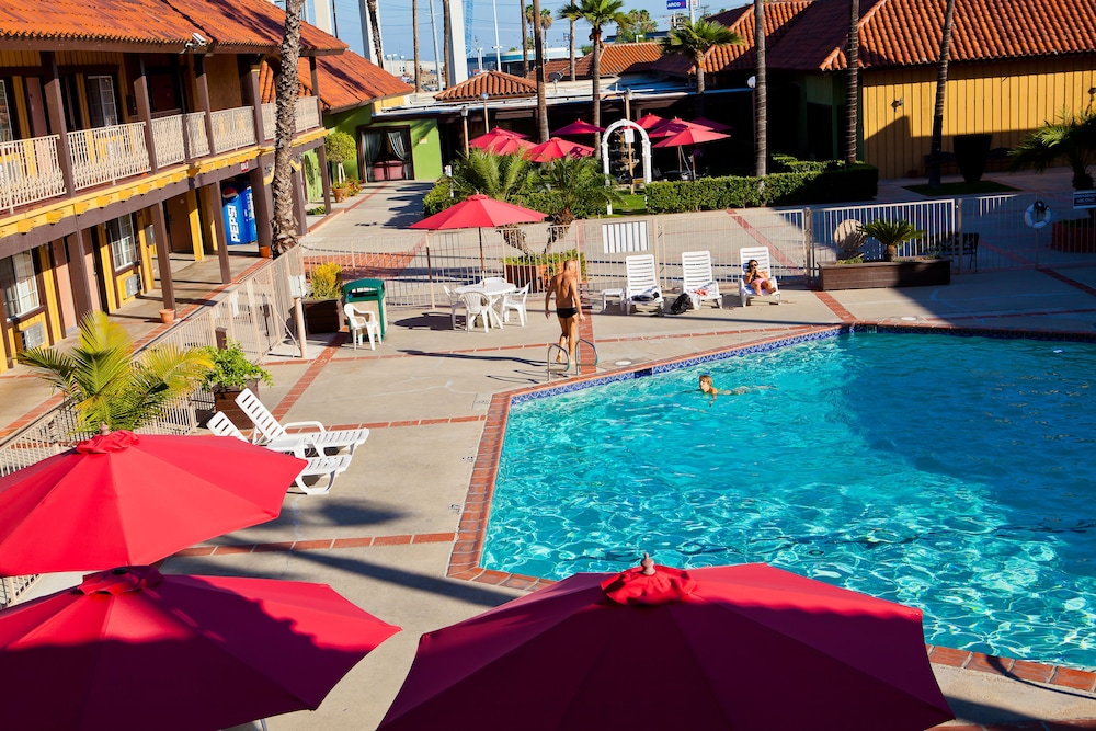 

Milano - Whittier (CA) - Hotel Saddleback Los Angeles - Norwalk