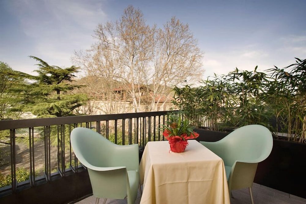 

Catania - Montecatini Terme - Hotel Montebello