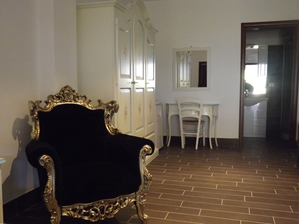 

Verona - Pula - Hotel Rurale Orti di Nora & SPA