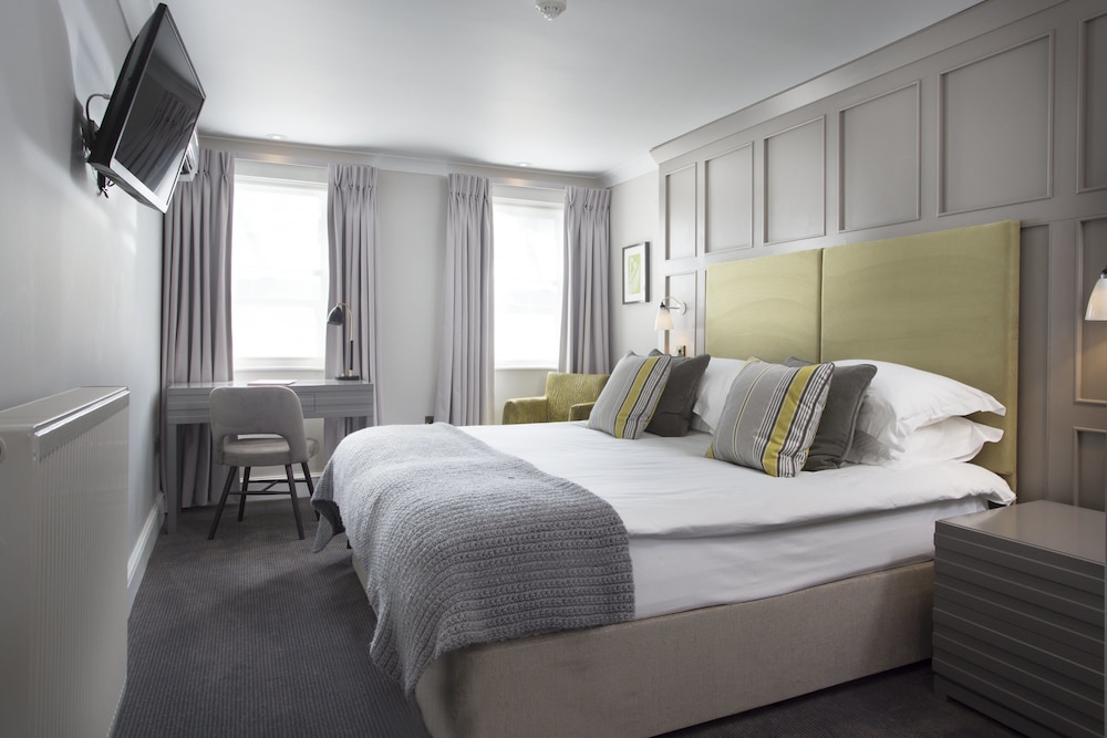 

Milano - Royal Tunbridge Wells - Royal Wells Hotel