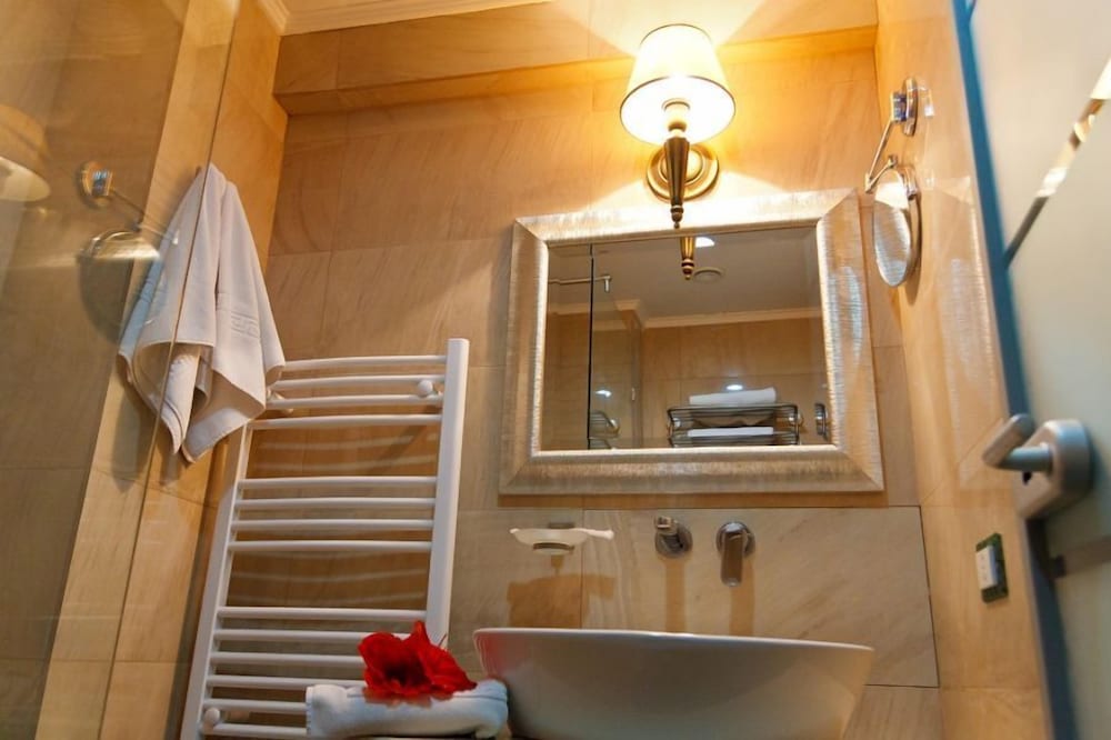 

Roma - Roman - Hotel Roman by Dumbrava Business Resort
