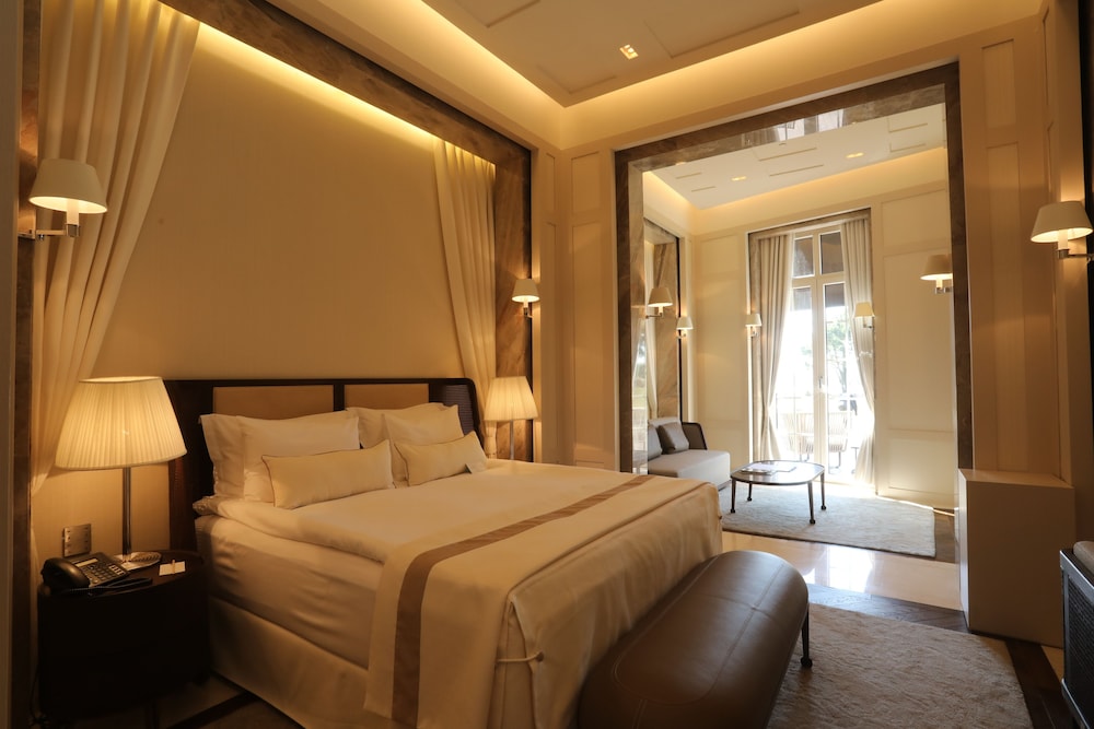 

Milano - Kemerburgaz - Kemer Country Hotel