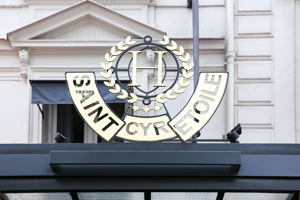 

Napoli - Levallois-Perret - Hotel Saint Cyr Etoile