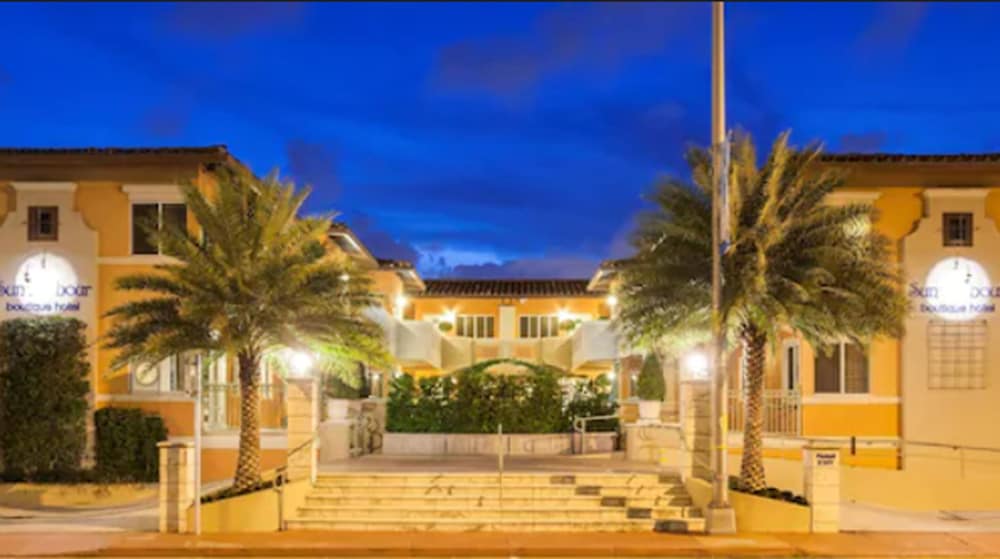 

Milano - Sunny Isles Beach - Sun Harbour Boutique Hotel