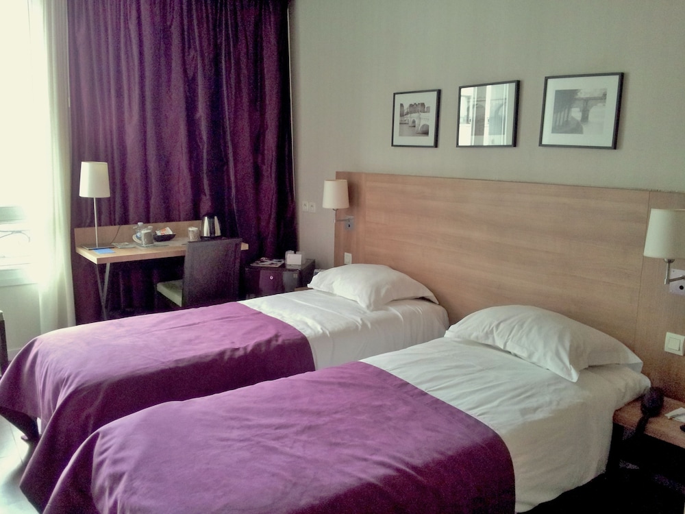

Genova - Colombes - Best Western Rives de Paris La Defense
