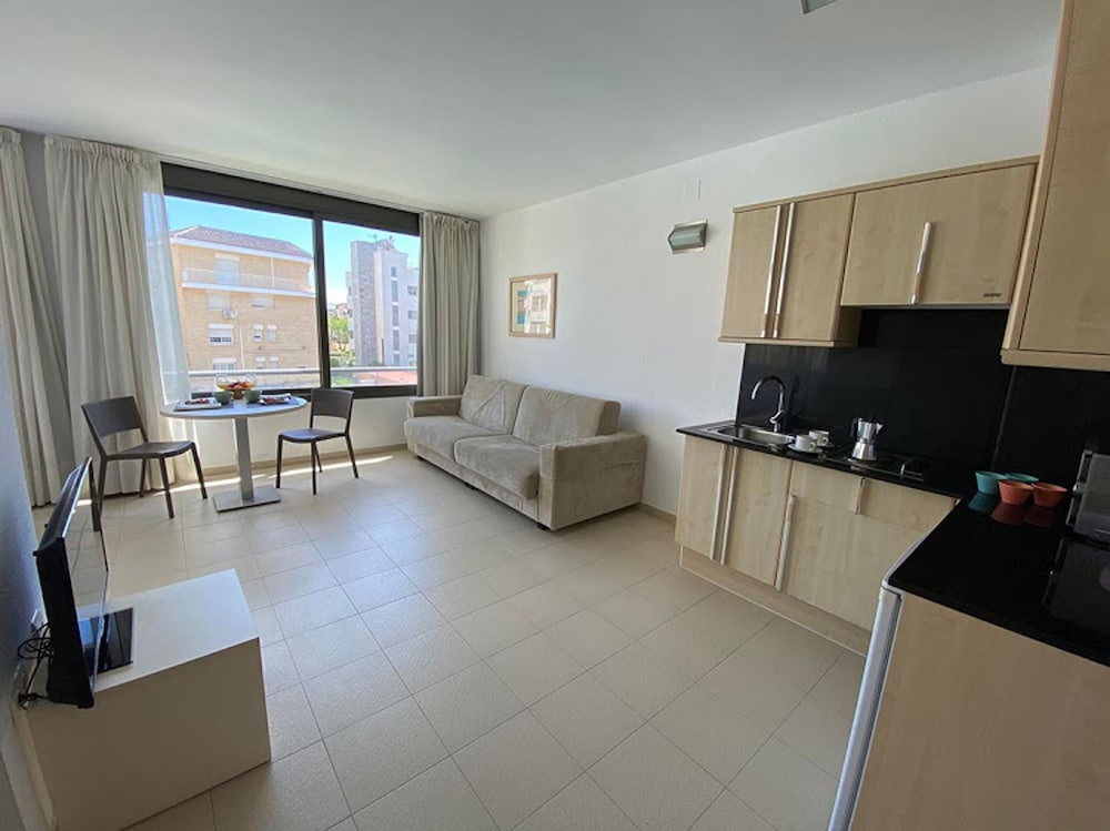 

Napoli - Cunit - Atenea Park - Suites Apartments