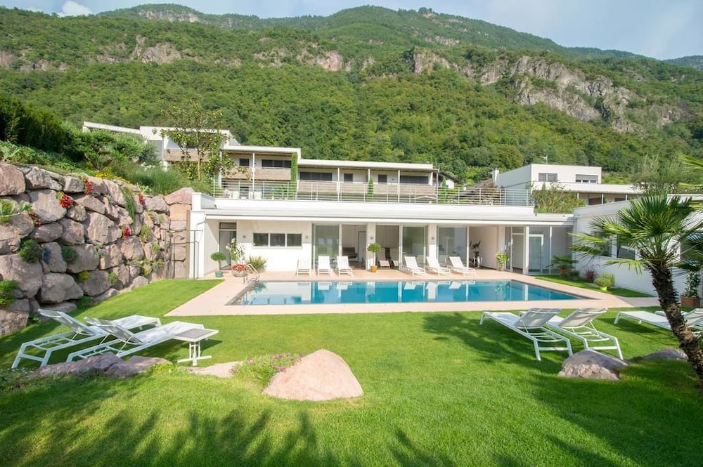 

Bologna - Merano - Hidalgo Suites