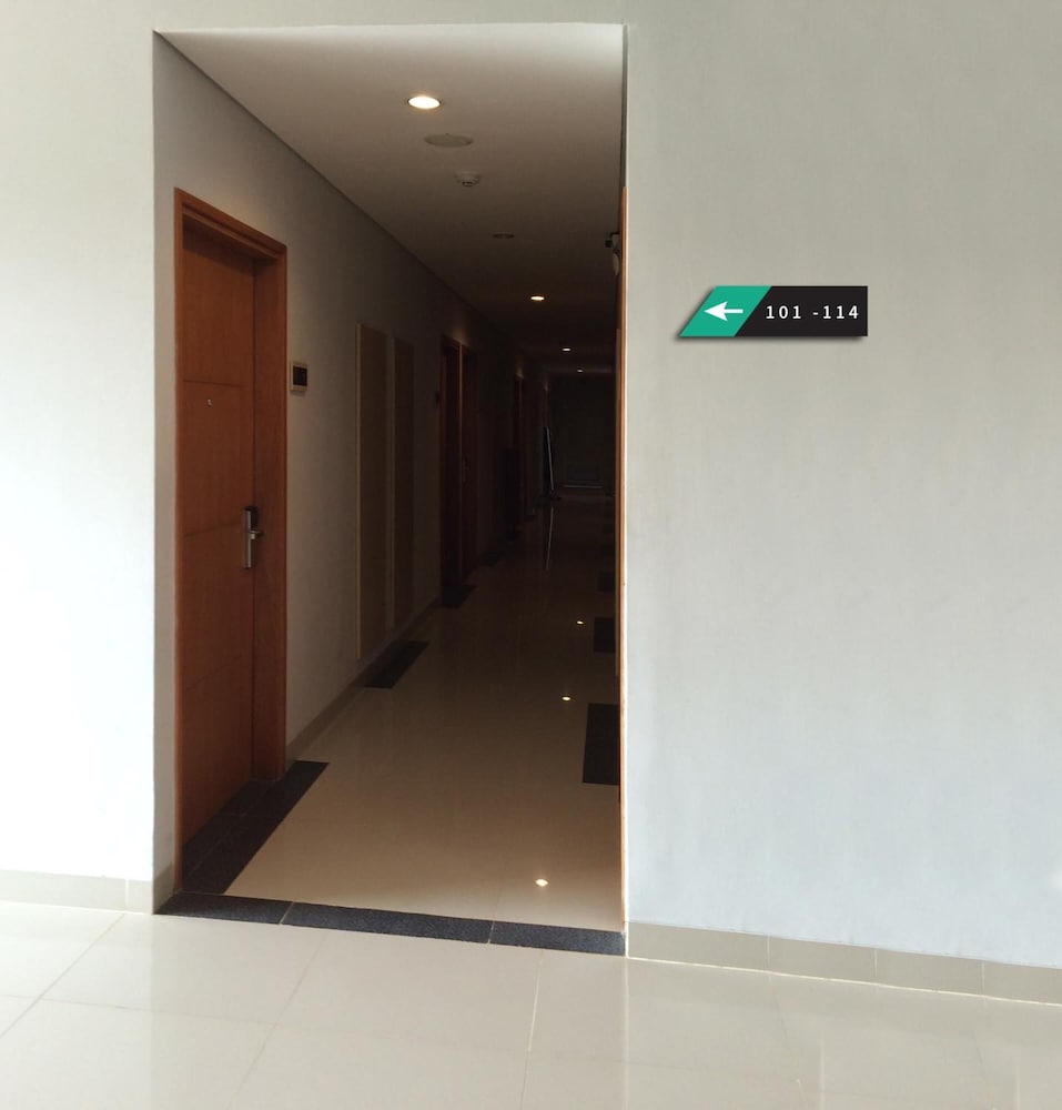 

Roma - Canggu - Zizz Convention Hotel