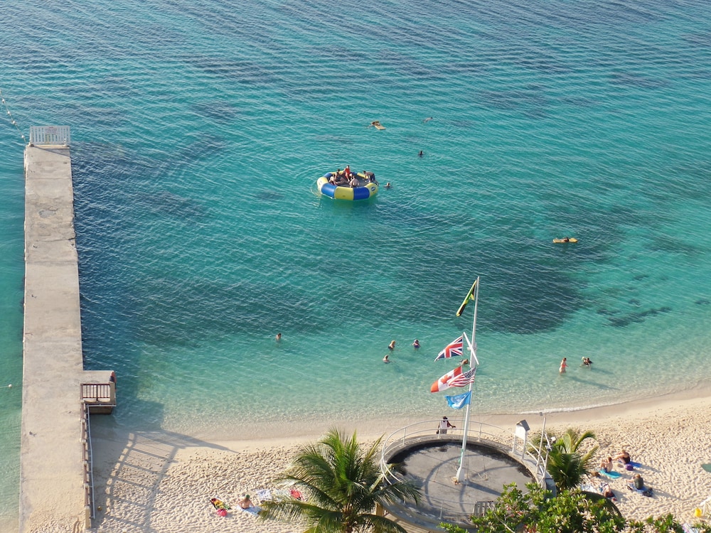

Roma - Montego Bay - Ocean Air Beach Studio At Montego Bay Club Resort