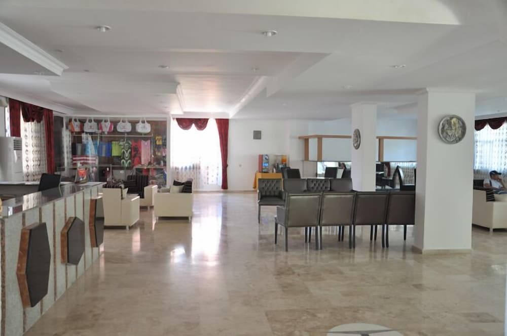 

Trieste - Konyaalti - Akasia Resort Hotel