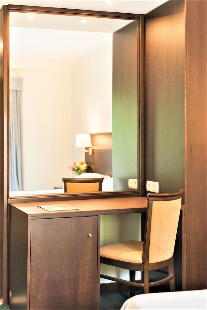 

Milano - Carcavelos - Amazonia Jamor Hotel