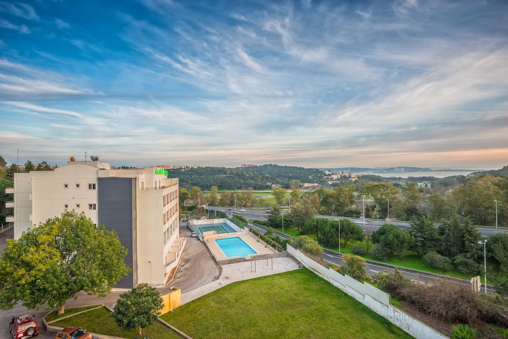 

Milano - Carcavelos - Amazonia Jamor Hotel