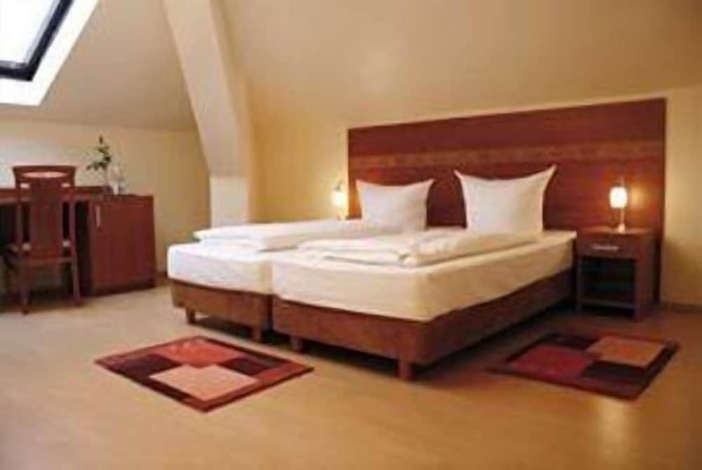 

Roma - Muehlheim am Main - Hotel Monte Cristo