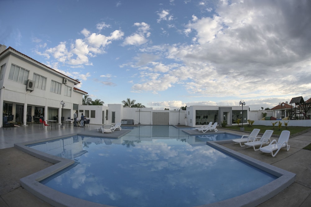 

Milano - Santa Cruz de la Sierra - Terranova Suites