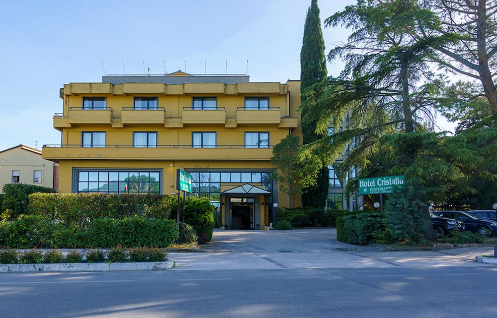 

Milano - Umbria, Italia - Hotel Cristallo di La Rosetta Srl