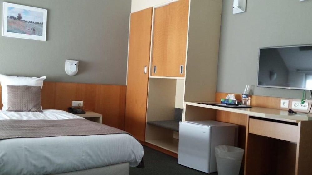 

Cagliari - Bruxelles - Hobbit Hotel Zaventem