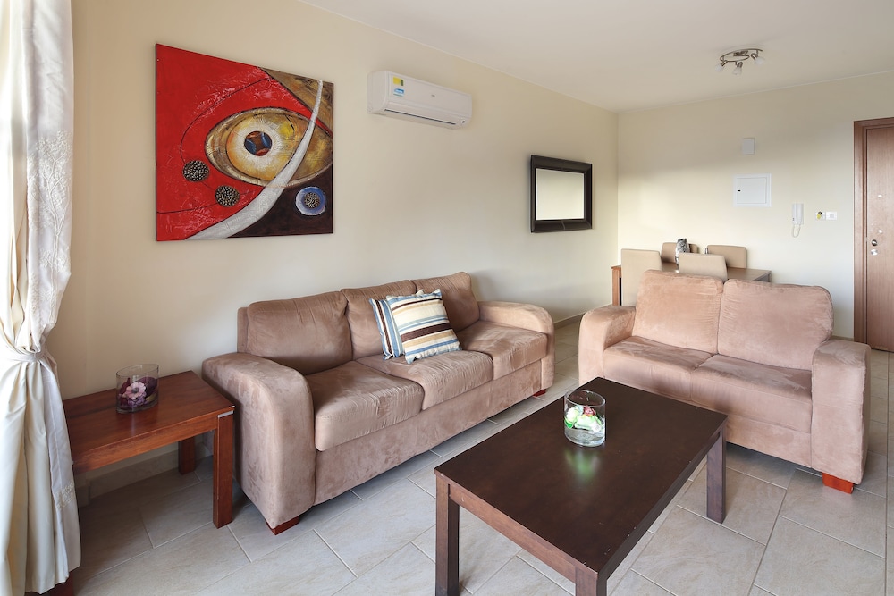 

Napoli - Paphos - Chloraka Terrace Apartments