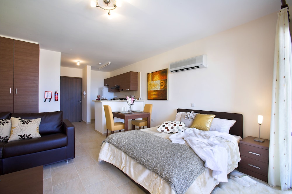 

Roma - Cipro - Chloraka Terrace Apartments