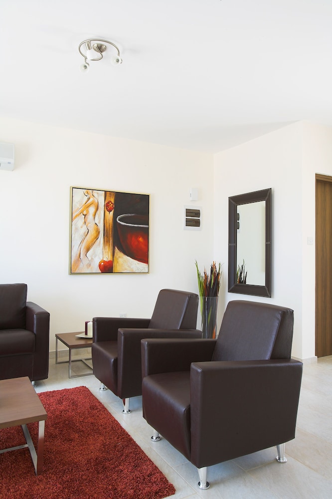 

Roma - Kissonerga - Chloraka Terrace Apartments