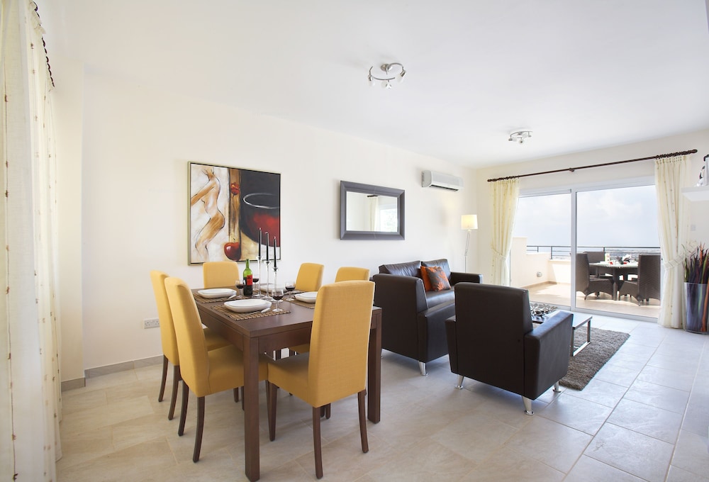 

Napoli - Paphos - Chloraka Terrace Apartments
