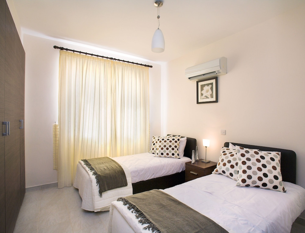 

Milano - Paphos - Chloraka Terrace Apartments