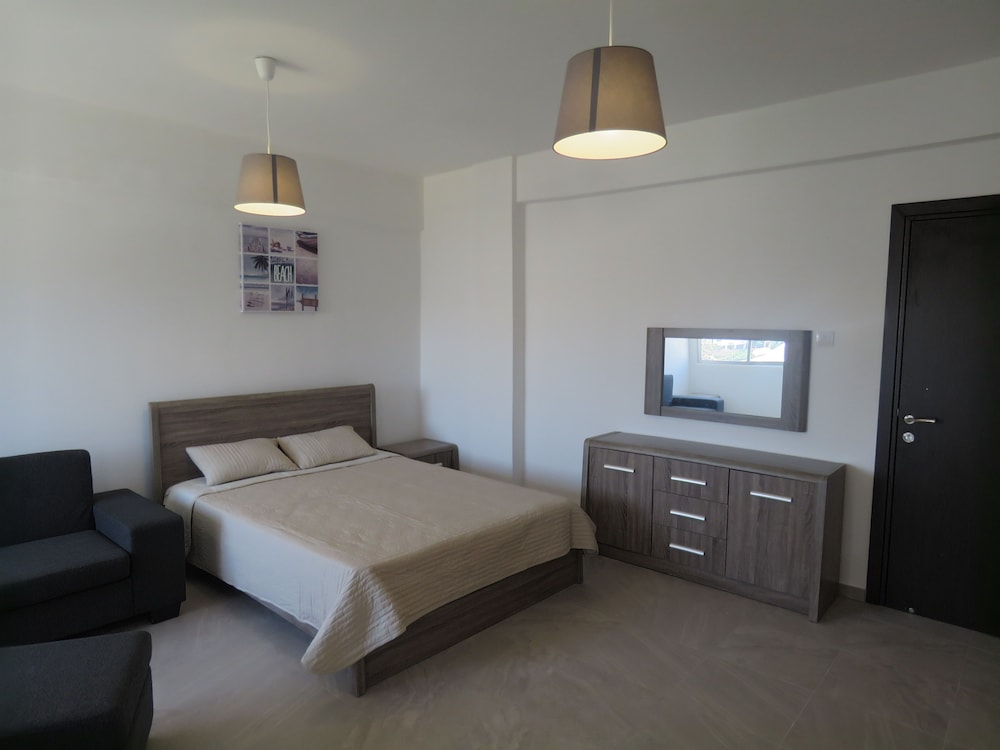 

Napoli - Pyrgos - Polyxeni Hotel Apartments