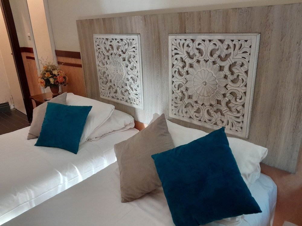 

Bari - Bologna - Hotel San Felice