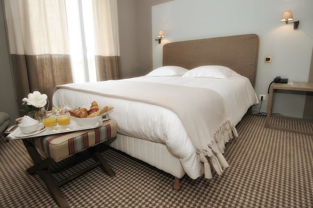 

Milano - Saint Florent - Hotel Santa Maria