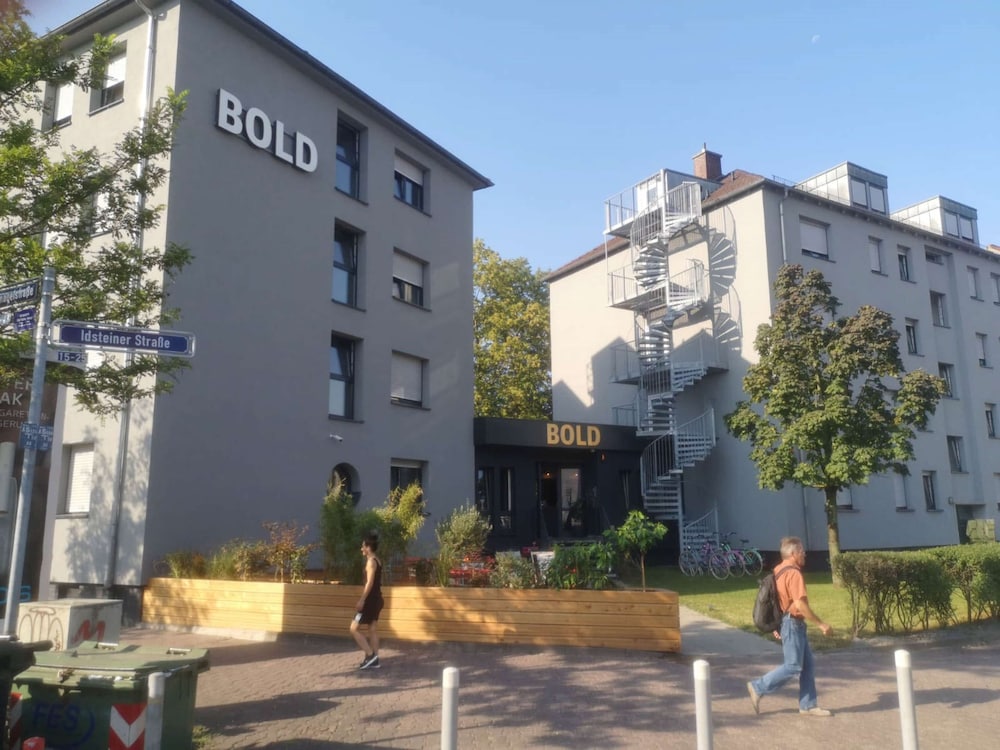 

Milano - Frankfurt-Main Airport - Bold Hotel Frankfurt Messe