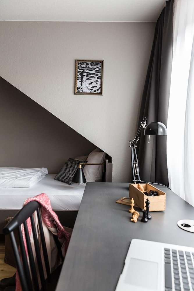 

Catania - Frankfurt-Main Airport - Bold Hotel Frankfurt Messe